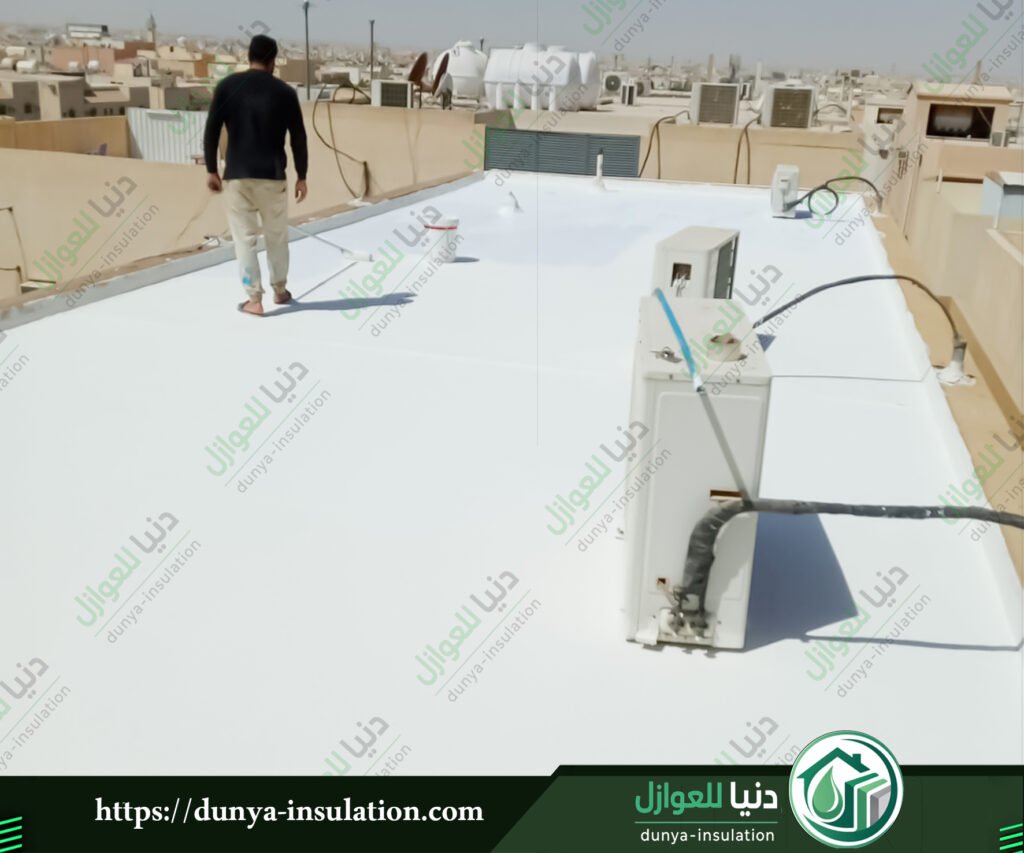 شركة عزل اسطح بالمذنب | تكلفة عزل الأسطح في المذنب | مؤسسة دنيا للعوازل   معدات عزل أسطح حديثة بالمذنب